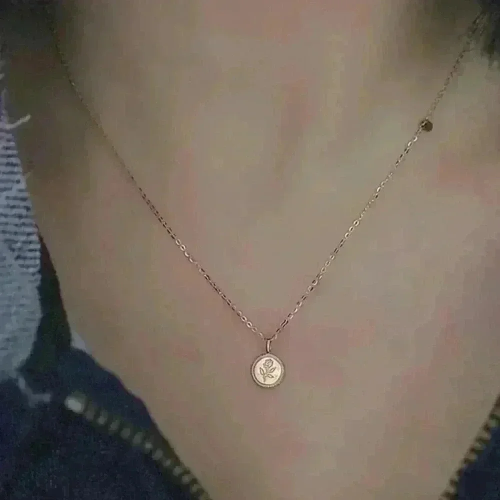 Dainty Elegant Rose Floral Round Pendant Necklace